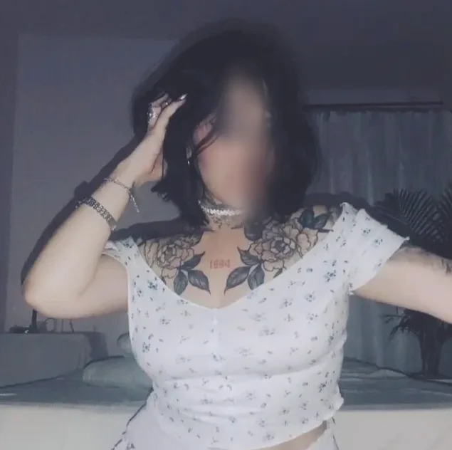 Merle, 28