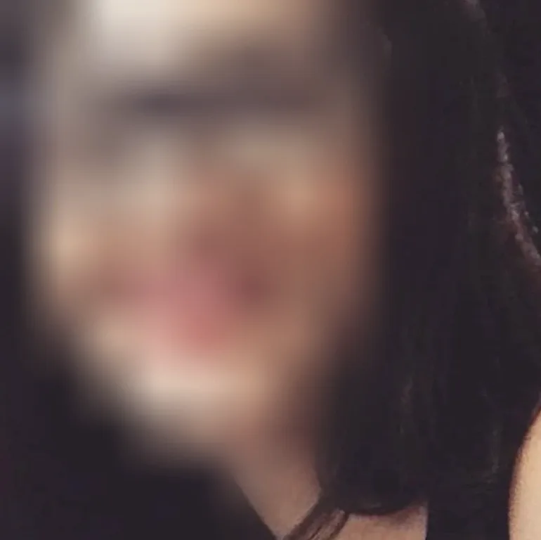 Selina, 25